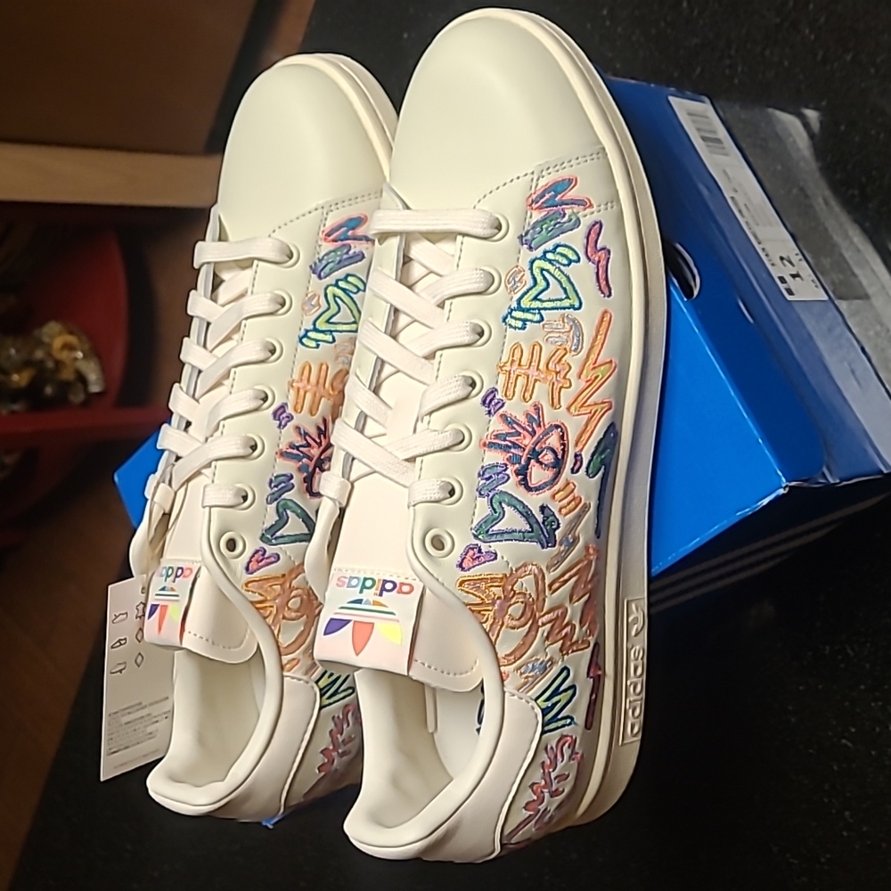 Adidas Stan Smith Pride Sneaker